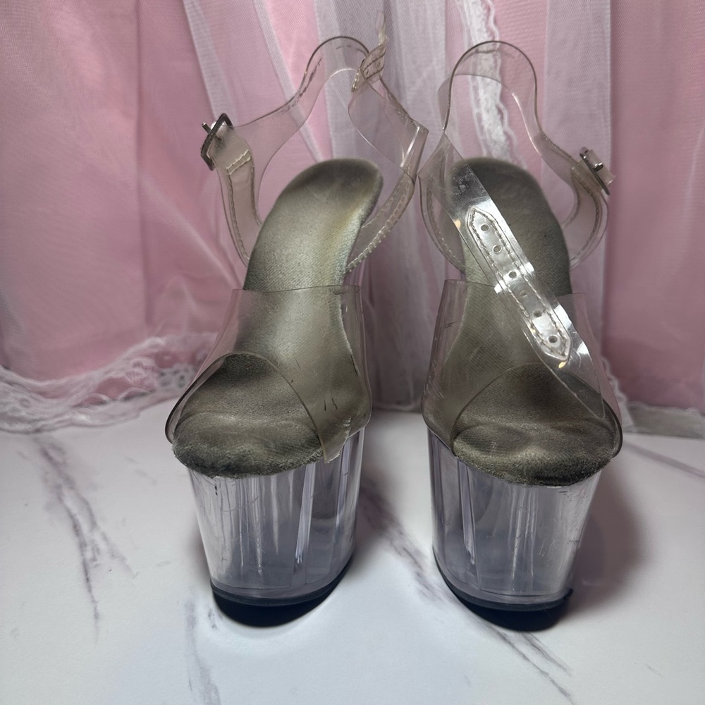 Well worn Pleasers - Picture 3 of 7